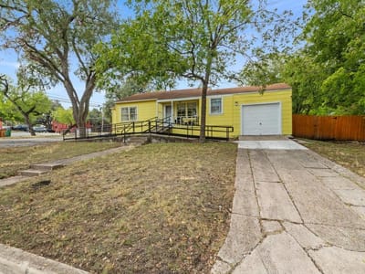 Property photo 3 at 2710 Manor RD - McQuown A N, Austin, TX