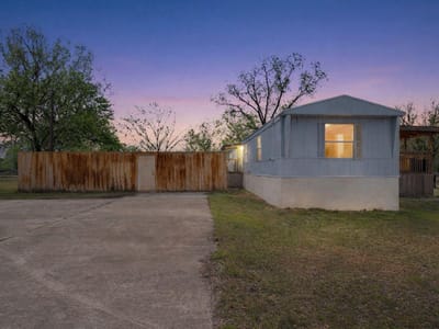 Property photo 3 at 2711 Citation DR - 3 bed 2 bath home