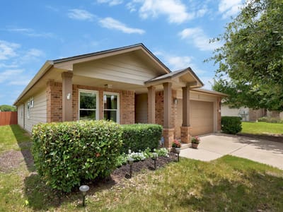 Primary bedroom at 2712 Bluffstone DR - 3 bed 2 bath home