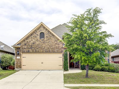 Living area at 2712 Enza Ct - 3 bed 2 bath home
