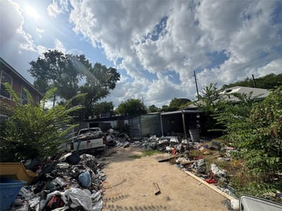 Property photo 2 at 2717 E 2nd ST - Anthony W B, Austin, TX