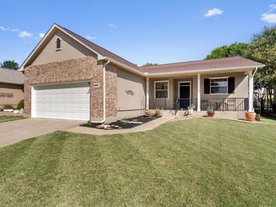 Primary bedroom at 272 Red Poppy Trl - 2 bed 2 bath home