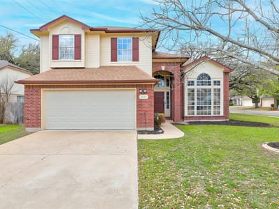 Living area at 2721 Little Elm TRL - 3 bed 2 bath home