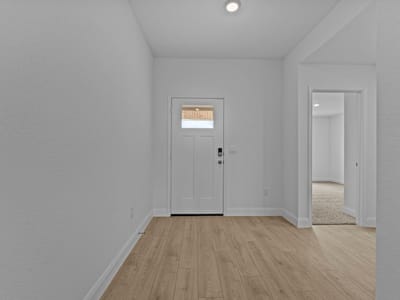 Living area at 273 Rivers Edge DR - 5 bed 3 bath home