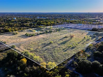 Living area at 275 Cr 3401 - 110, Lampasas, TX