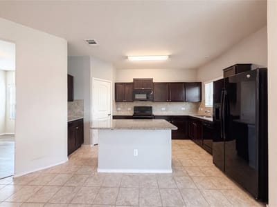 Living area at 276 Circle WAY Unit #26E - 4 bed 2 bath home