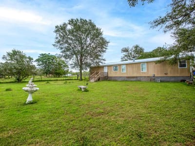 Primary bedroom at 277 Mesquite DR - 3 bed 2 bath home