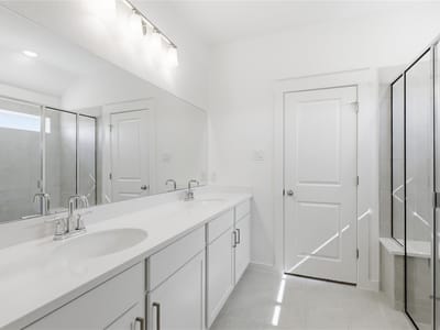 Photo 5 - 280 Mustang BND Photo 5 of 21 at 280 Mustang BND - 4 bed 2 bath home