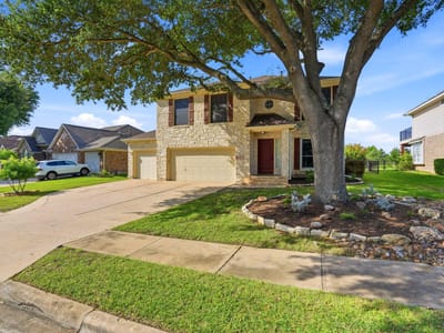 Property photo 2 at 2801 Butler National DR - 5 bed 3 bath home