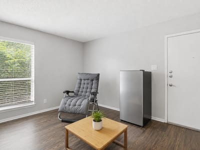 Living area at 2801 Hemphill PARK Unit #A301 - 1 bed 1 bath home