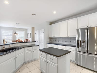 Photo 3 of 28 at 2801 Lenwood CT - 4 bed 3 bath home