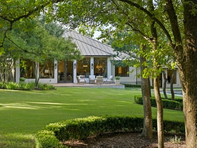 Living area at 2801 Regents PARK - 5 bed 5 bath home