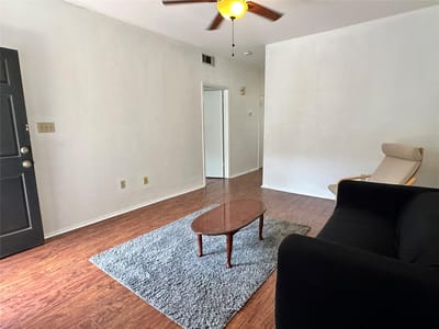 Living area at 2801 Rio Grande ST Unit #203 - 2 bed 2 bath home