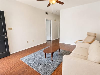Photo 4 - 2801 Rio Grande ST Unit #203 Photo 4 of 40 at 2801 Rio Grande ST Unit #203 - 2 bed 2 bath home