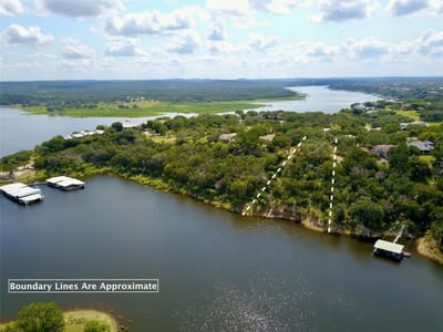 Living area at 2802 Marina Shores Dr - The Ranch Sec 04 (Barton Creek Lakeside), Spicewood, TX