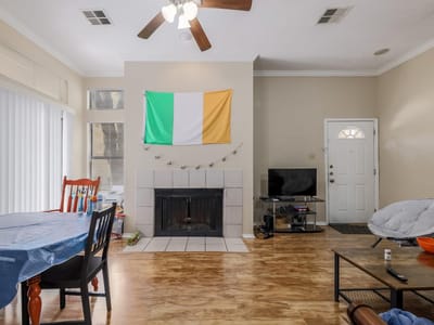 Property photo 5 at 2802 Nueces ST Unit #101 - 2 bed 2 bath home