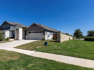 Living area at 2803 Canteen Creek WAY - 4 bed 3 bath home