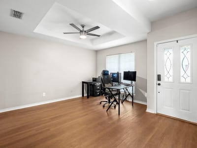 Living area at 2808 Kneese DR - 3 bed 2 bath home