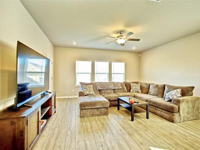 Primary bedroom at 2809 Moyer LN - 5 bed 3 bath home