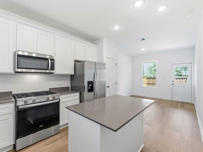 Property photo 3 at 281 Bridge Deck LOOP - 3 bed 2 bath home