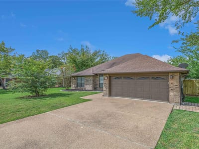 Living area at 2810 Rayado CT - 3 bed 2 bath home