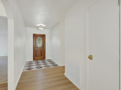 Property photo 2 at 2812 Philo ST - 4 bed 2 bath home