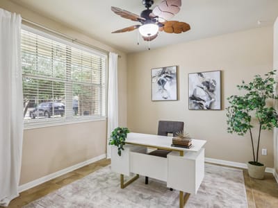 Photo 4 of 37 at 2813 Granite Hill CV - 5 bed 3 bath home