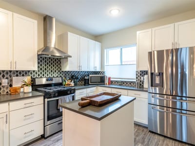 Property photo 5 at 2827 Manor RD Unit #2202 - 3 bed 2 bath home