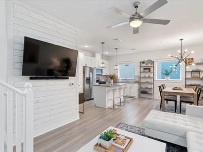 Kitchen at 2827 Manor Rd Unit #3102 - 2 bed 1 bath home