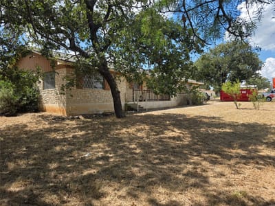Property photo 3 at 2830 FM 690 Dv - 3 bed 2 bath home