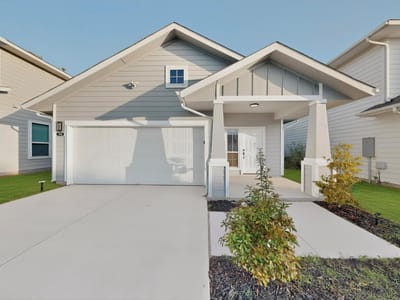 Living area at 284 Delta CRST - 3 bed 2 bath home
