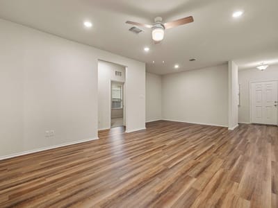 Property photo 4 at 284 Zuma DR - 3 bed 2 bath home