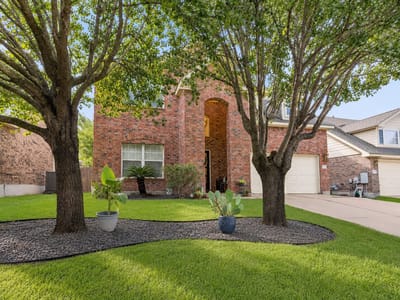Living area at 2844 Mission Tejas DR - 4 bed 2 bath home