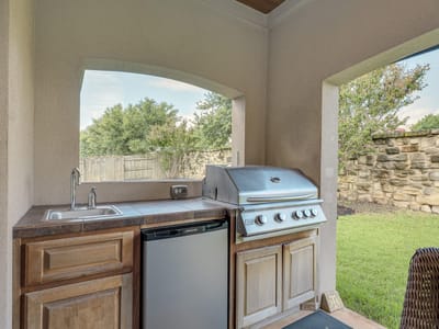 Kitchen at 2848 Saint Paul Rivera - 3 bed 3 bath home