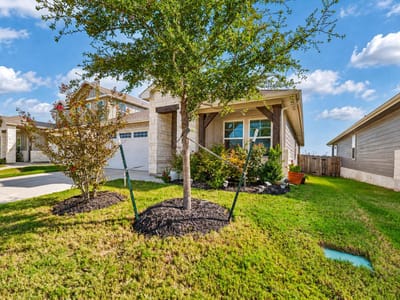 Photo 2 of 39 at 2879 Mill Run BND - 4 bed 2 bath home