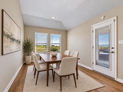 Photo 5 of 39 at 2879 Mill Run BND - 4 bed 2 bath home