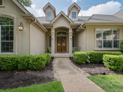 Kitchen at 29 Meadows End - 4 bed 3 bath home