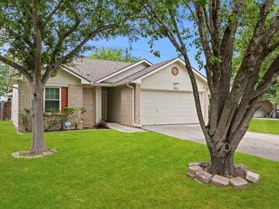 Primary bedroom at 290 Bailey LOOP - 3 bed 2 bath home