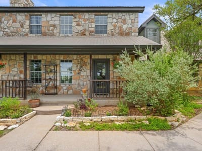 Primary bedroom at 290 Sunset RDG - 4 bed 2 bath home