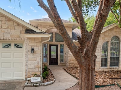 Property photo 4 at 29000 Colonial Dr - 3 bed 2 bath home