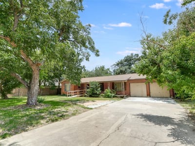 Primary bedroom at 2901 W 45th St - 2 bed 1 bath home