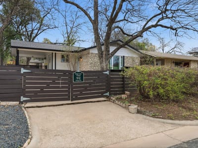 Kitchen at 2905 Brinwood Ave - 2 bed 2 bath home