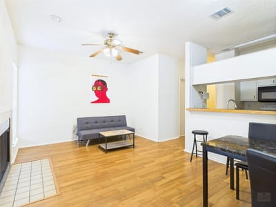 Property photo 2 at 2905 Swisher ST Unit #205 - 2 bed 1 bath home
