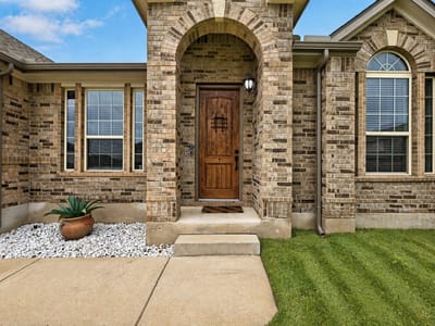 Kitchen at 2907 Cattleman GLN - 5 bed 3 bath home