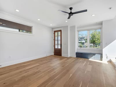 Living area at 2921 Lyons RD Unit #1 - 3 bed 2 bath home