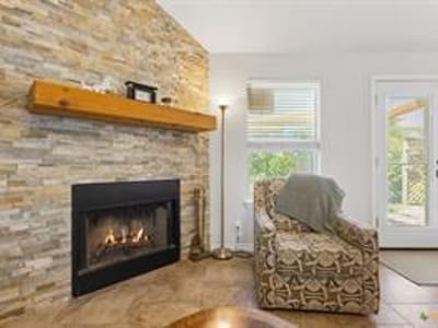 Property photo 3 at 293 Donatello ST - 5 bed 2 bath home