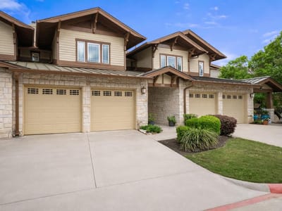 Living area at 2930 Grand Oaks Loop Unit #1702 - 2 bed 2 bath home