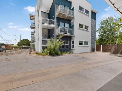Property photo 3 at 2931 E 12th ST Unit #206 - 1 bed 1 bath home