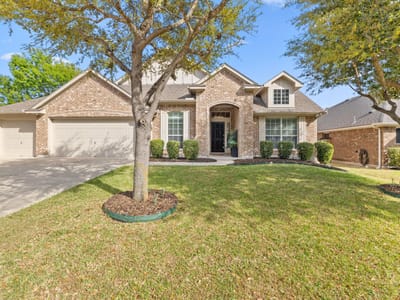 Living area at 2941 Magellan WAY - 5 bed 4 bath home