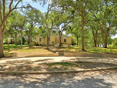 Property photo 3 at 295 Oak Creek Cir - 3 bed 2 bath home